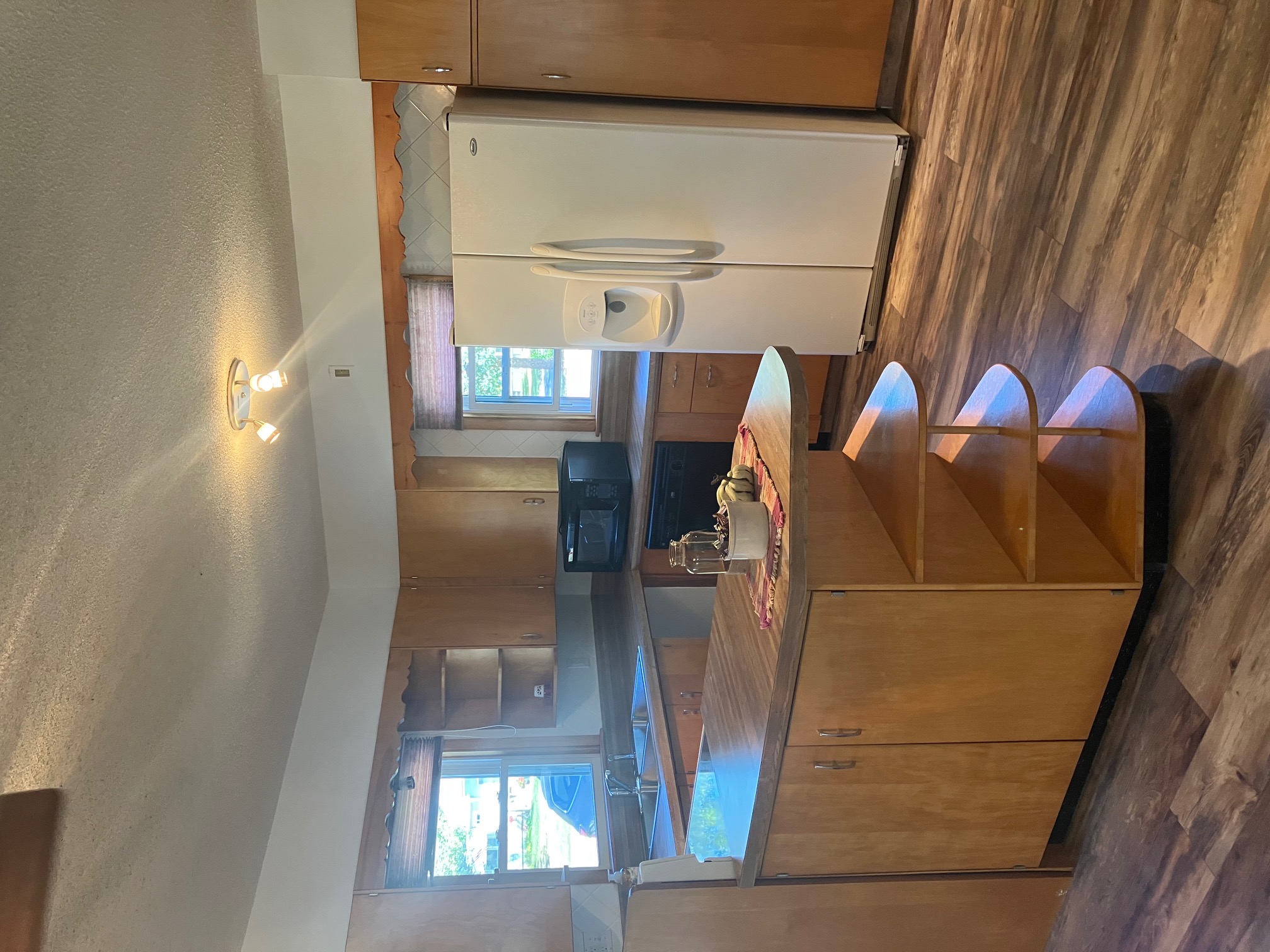 241_1st_street_sw_hartley Klaassen Realty & Auctions Real Estate