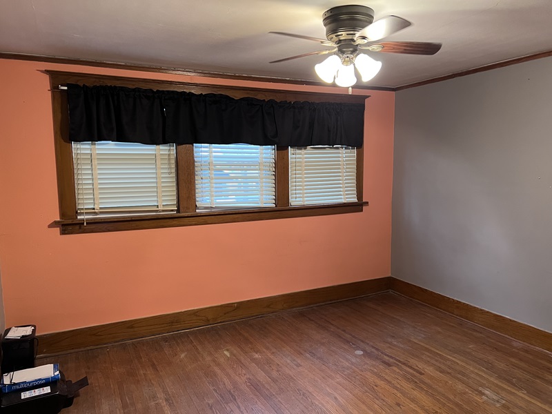 Bedroom 2-2.jpg