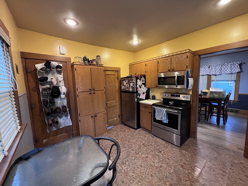Kitchen 2.jpg